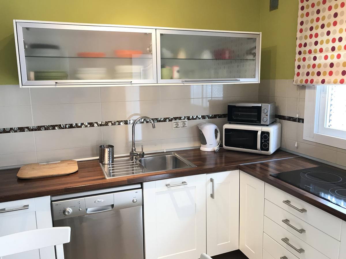 Apartamento Holidays On The Beach Торемолинос Екстериор снимка